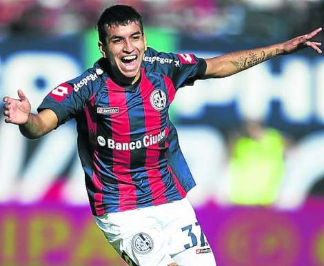 Angel-Correa-mantiene-ofensiva-Veron_OLEIMA20130518_0012_15