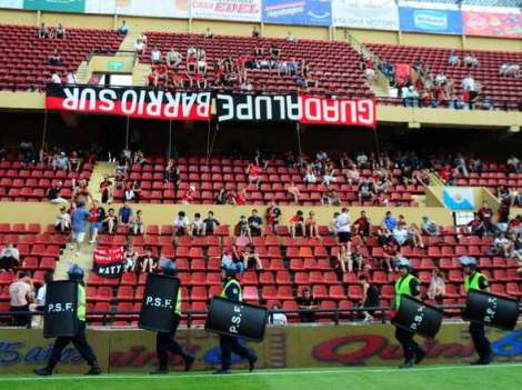 duelo-Colon-Rafaela-suspendido_OLEIMA20131118_0122_8