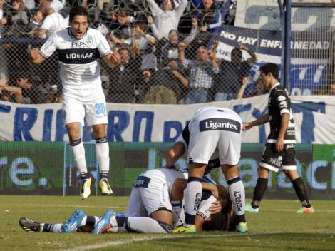 Gimnasia-festejo-chilena-Licht-Telam_CLAIMA20140421_0185_14