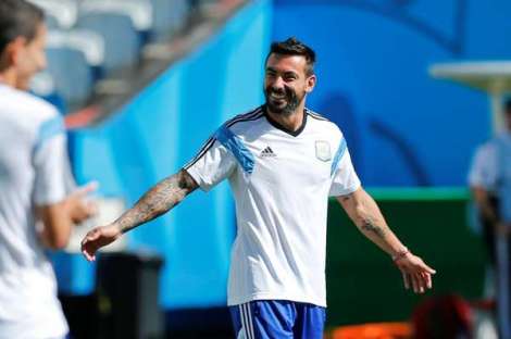 Lavezzi-titular-Suiza-reemplazando-Aguero_OLEIMA20140630_0260_14