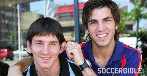 Fabregas-On-Messi-Img5