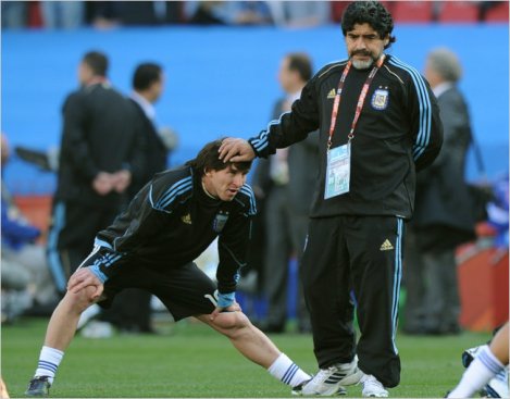 2010-06-23-MARADONApopup