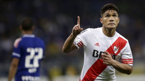 1432783332_2015-05-28t023120z1575068110gf10000109568rtrmadp3soccer-libertadores