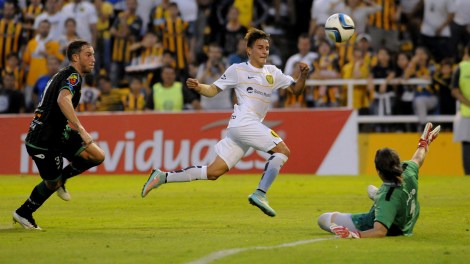 franco-cervi-rosario-central-san-martin-de-san-juan-fecha-9-campeonato-primera-division-11042015_ols608yc17ji1ww15r0lhdu12