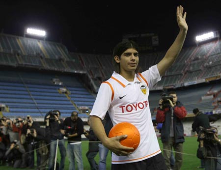 banega_en_su_presentacion_en_valencia