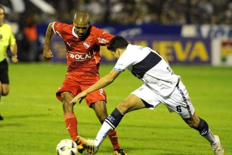 fotos-Gimnasia-vs-Independiente_OLEIMA20160508_0285_28