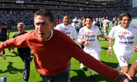 1435862232_bauza-paton-liga-de-quito-campeon