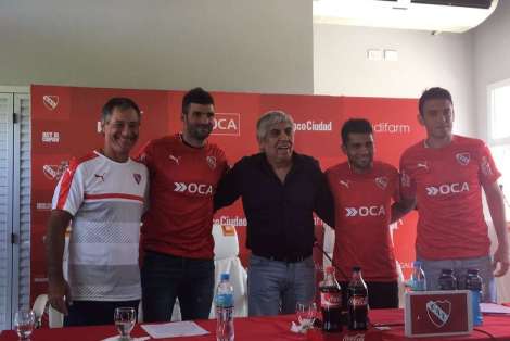 presentacion-refuerzos-junto-moyano-holan_oleima20170224_0107_28