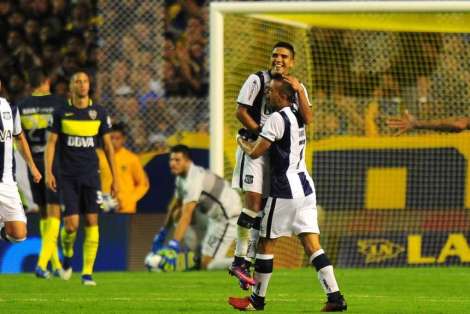 Emanuel-Reynoso-autor-segundo-Talleres_OLEIMA20170319_0252_28