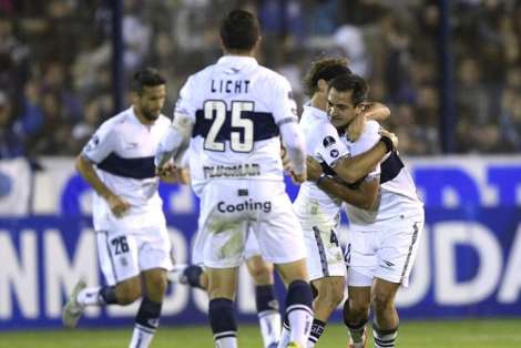 fotos-Gimnasia-vs-Ponte-Preta_OLEIMA20170509_0250_15