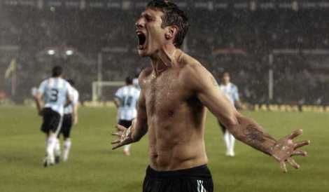 B1qdeUx2b_660x385__1