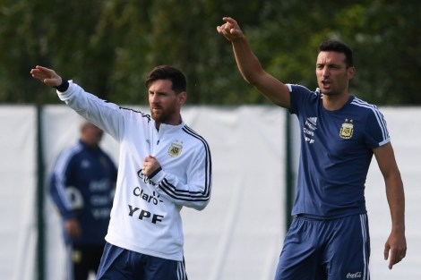 lionel-scaloni-lionel-messi-argentina_5y8wnz8c4dep14vvrbz4ashwr